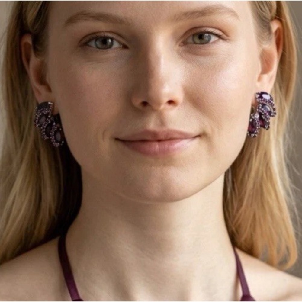 Vintage WEISS Earrings plum purple faceted stones clip